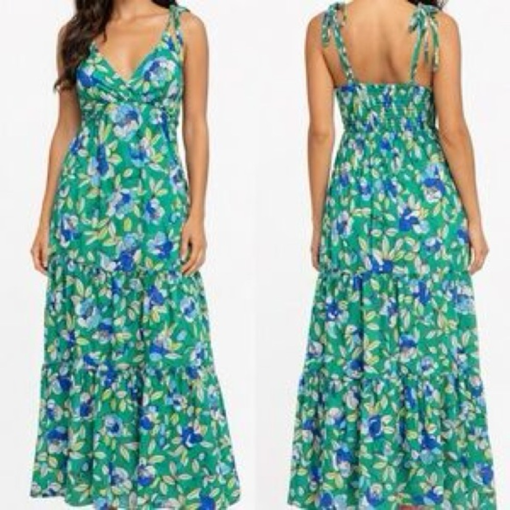 Monteau Los Angeles Floral Maxi Dress